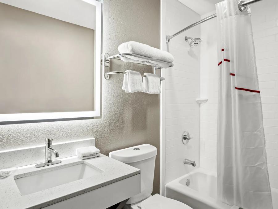 RRI1111_Bathroom PRO Approved 7-21-25 Image