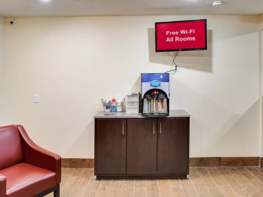 Red Roof Inn Indianapolis East Lobby Coffee Image