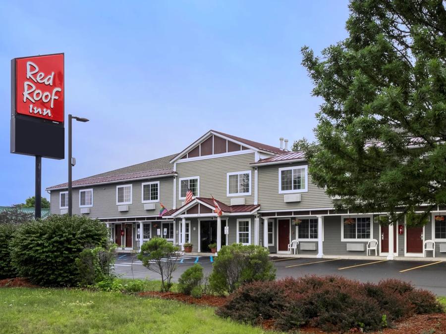 Red Roof Inn Glens Falls - Lake George Exterior Property Image