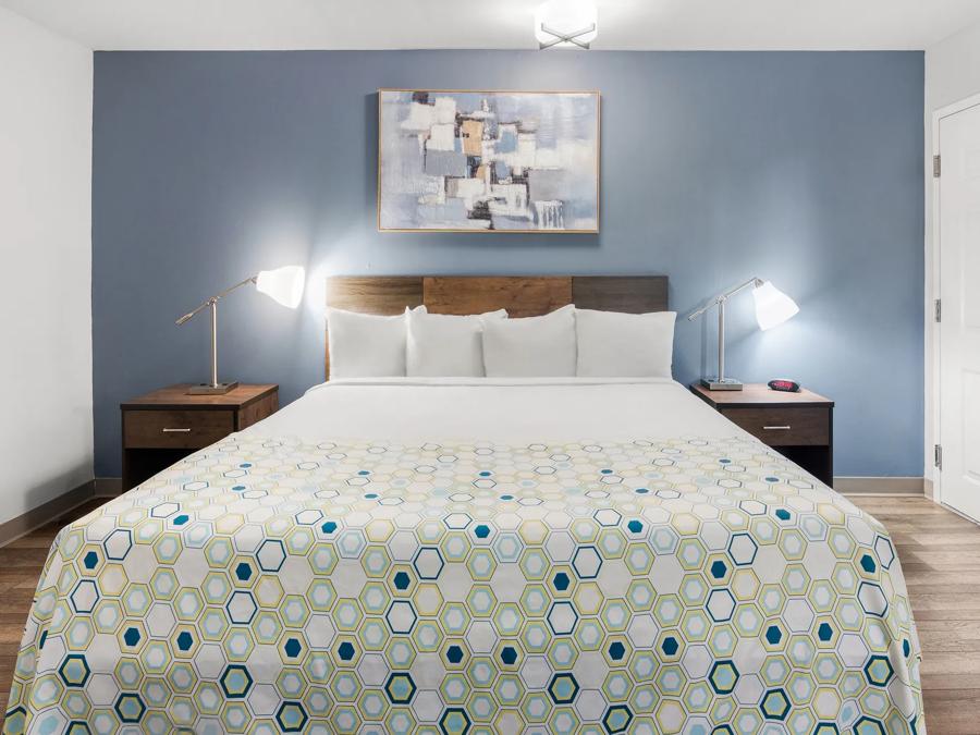 HTS1530_NS Studio Suite 1King 11 PRO Approved 7-23-25_NET1K_11 Image