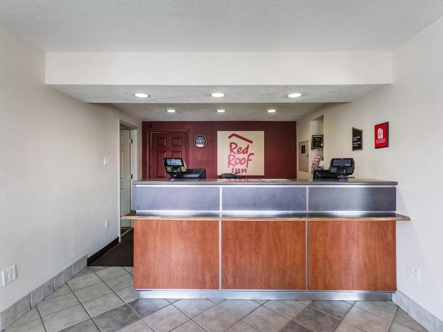 Red Roof Inn Bowling Green Lobby Image