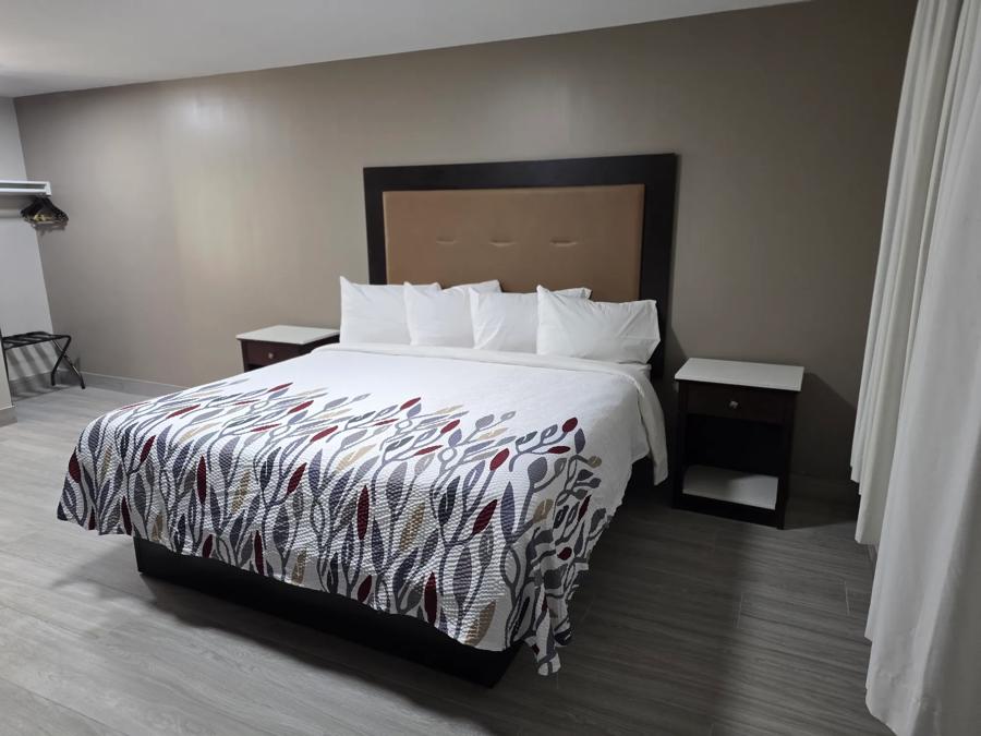 RRI1559_Deluxe King TEMP Approved 5-12-26 Image