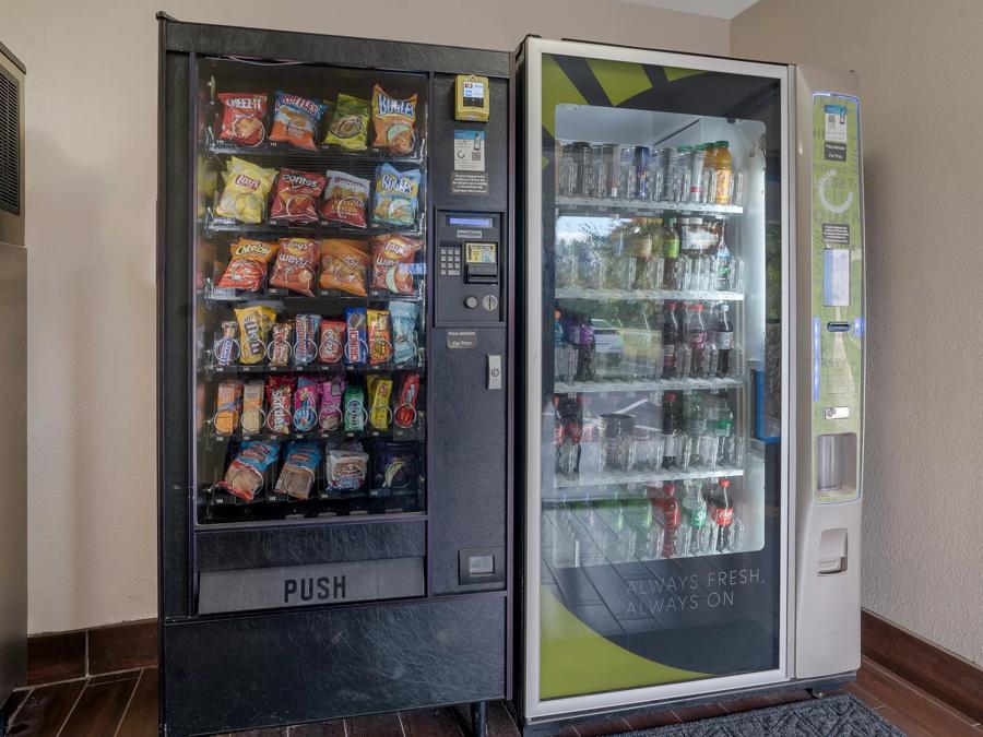 Red Roof Inn Spartanburg - I-85  Snack Center Image