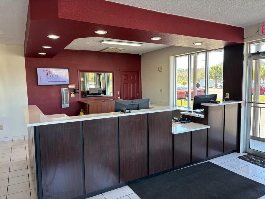 Red Roof Inn Wildwood, FL - The Villages Lobby Image