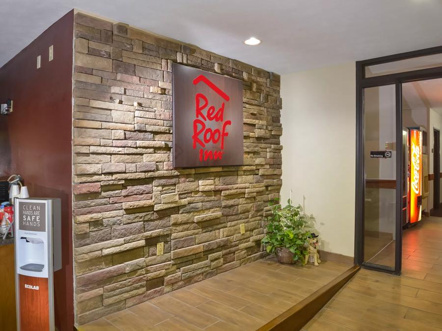 Red Roof Inn Paducah Lobby Image