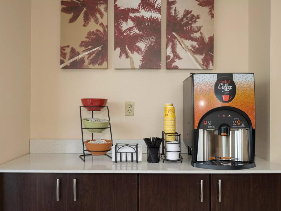 Red Roof Inn Bishopville Lobby Coffee Image