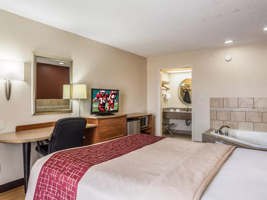 Red Roof Inn Bowling Green Amenities Image