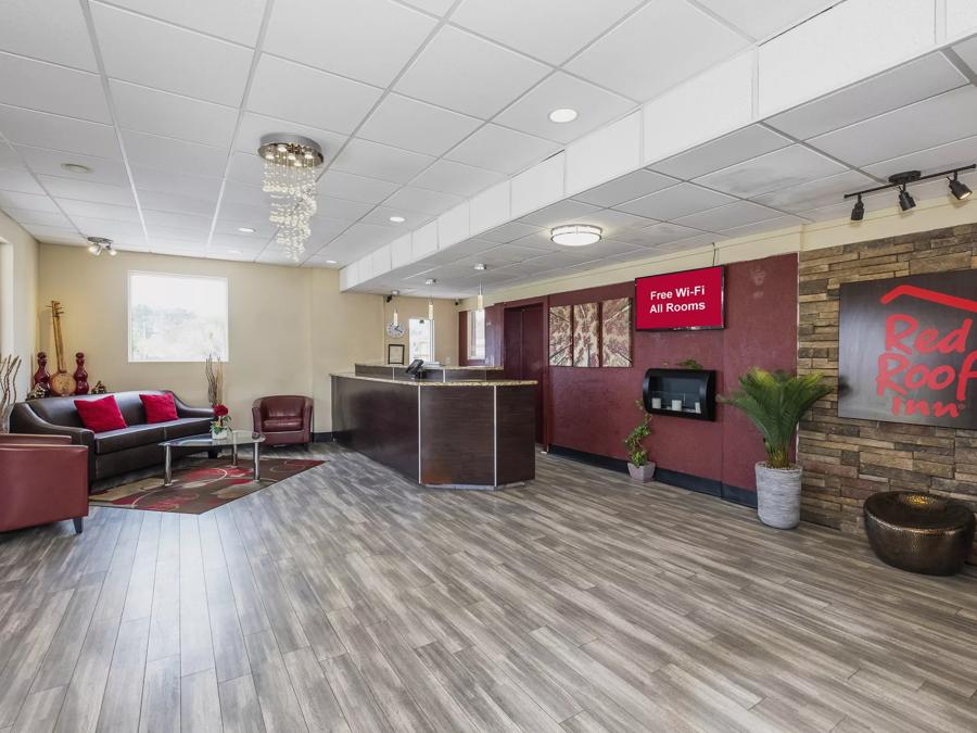 Red Roof Inn Walterboro Lobby Image