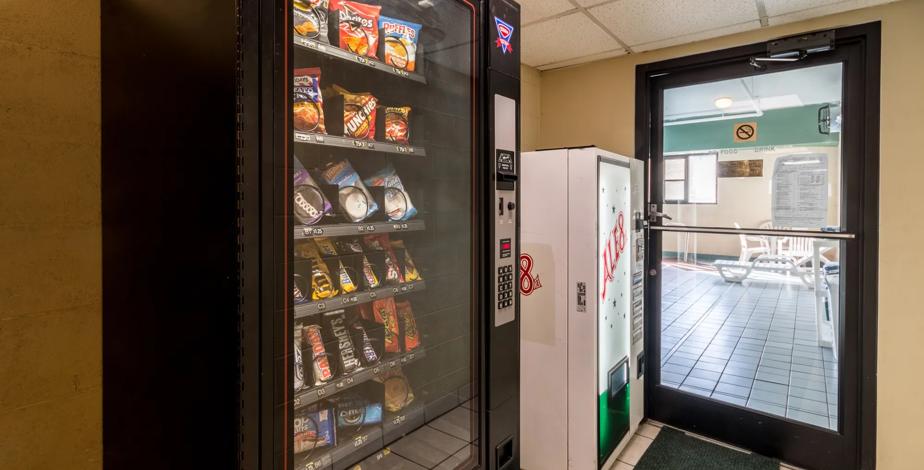 Red Roof Inn | Cheap Pet Friendly Hotel In Morehead, KY 40351