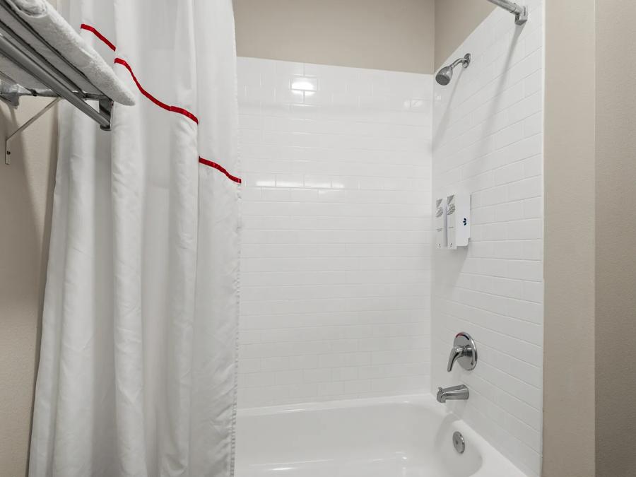 RRI1453_Bathroom PRO Approved 10-13-25 Image