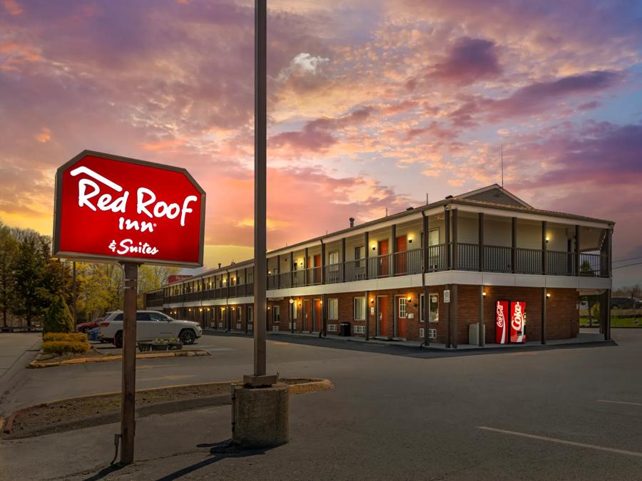 RRI1144_Exterior Twilight PRO Approved 5-18-26 Image