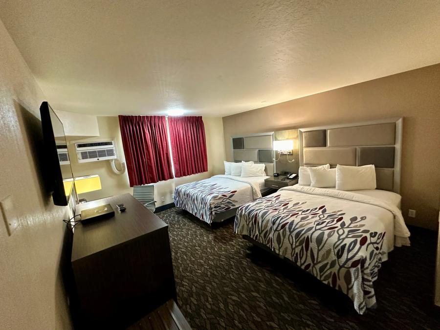 Deluxe 2 Queen Beds Non-Smoking