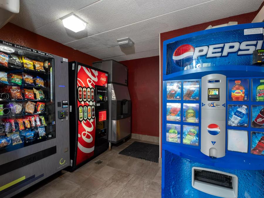 Red Roof Inn Washington DC - Lanham Vending Image