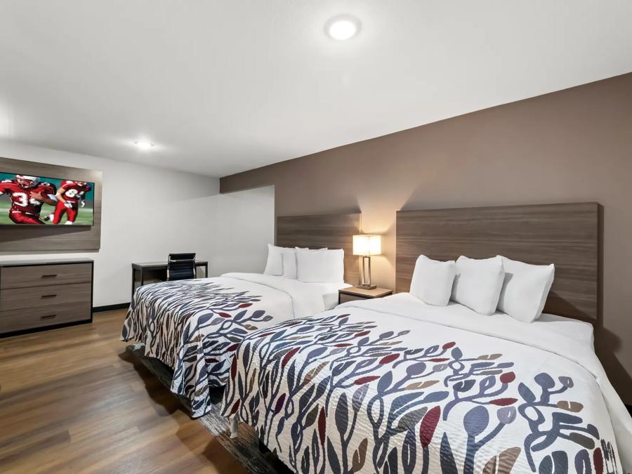 Red Roof Inn Del Rio Superior 2 Queen Beds with Kitchenette Image