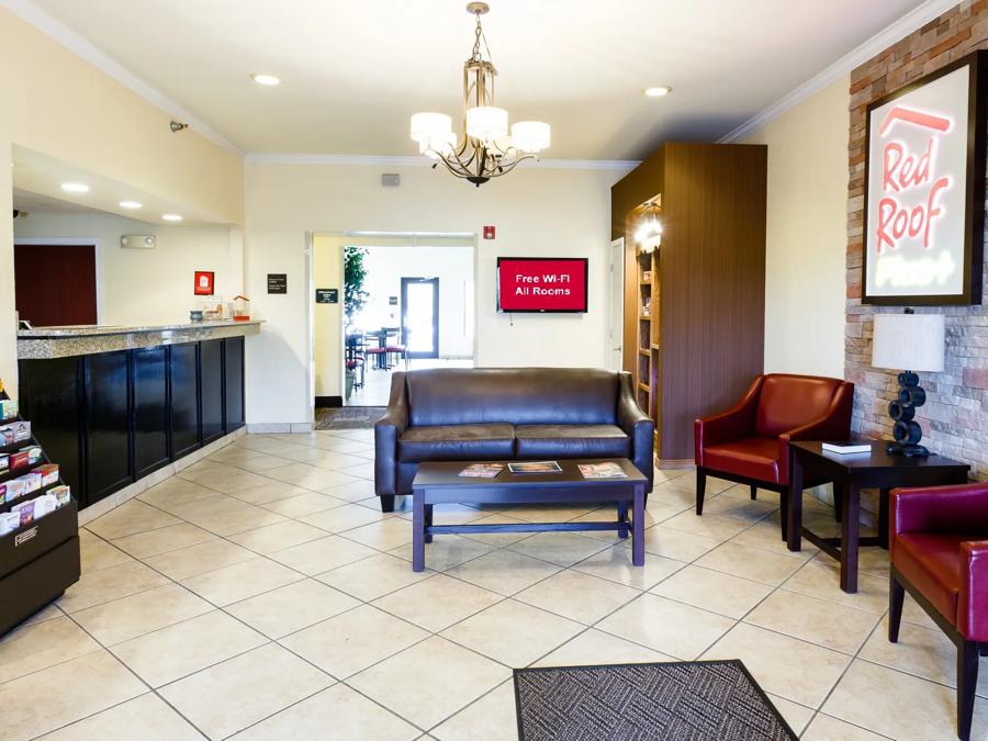 Red Roof PLUS+ Danville, KY Front Desk and Lobby Image