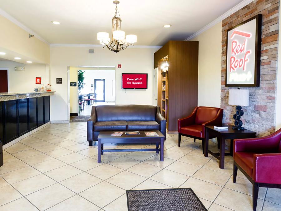 Red Roof PLUS+ Danville, KY Front Desk and Lobby Image