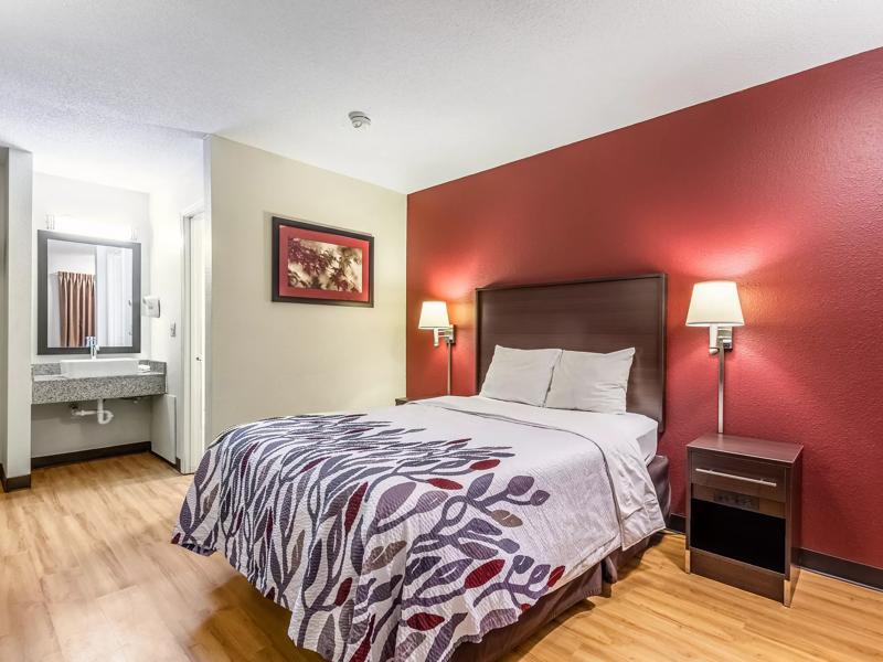 Interior of Red Roof Inn Scottsburg