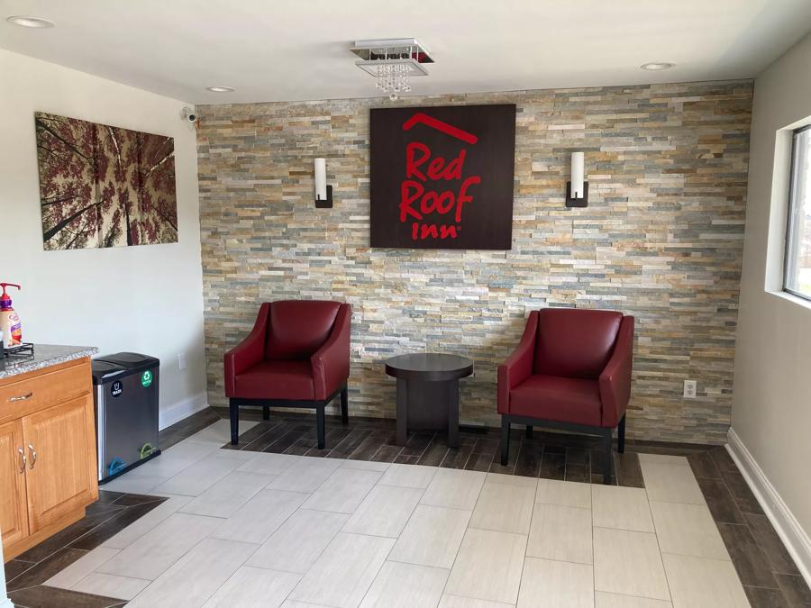 Red Roof Inn Walton - Richwood Lobby Image