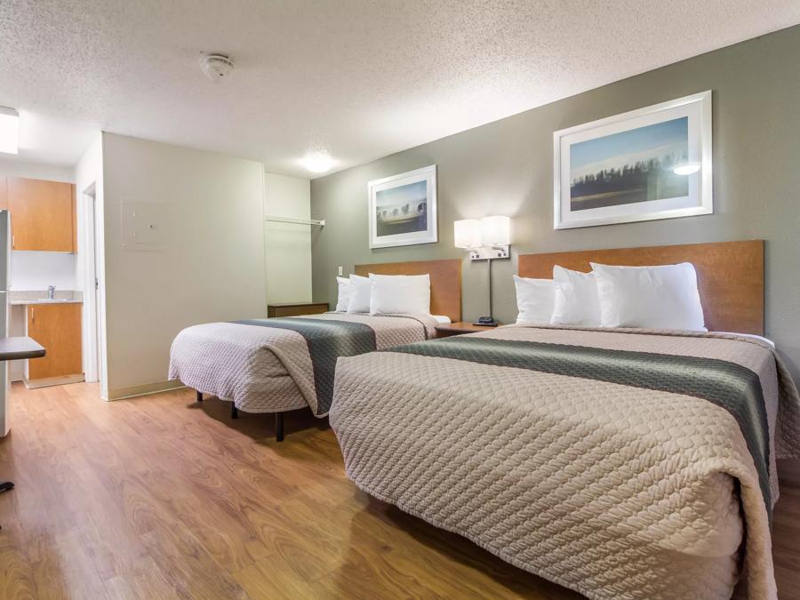 Studio 2 Queen Beds Non-Smoking Image