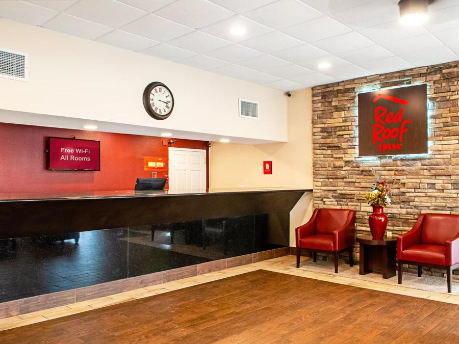 Red Roof Inn Slidell Front Desk Image