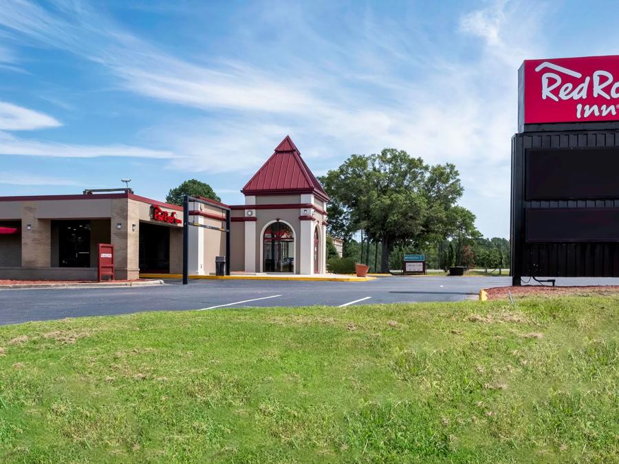 Red Roof Inn Petersburg - Fort Lee Exterior Image