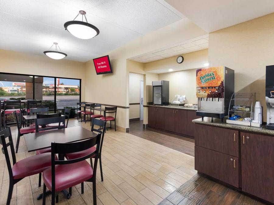 Red Roof Inn & Suites Columbus - West Broad Breakfast Image