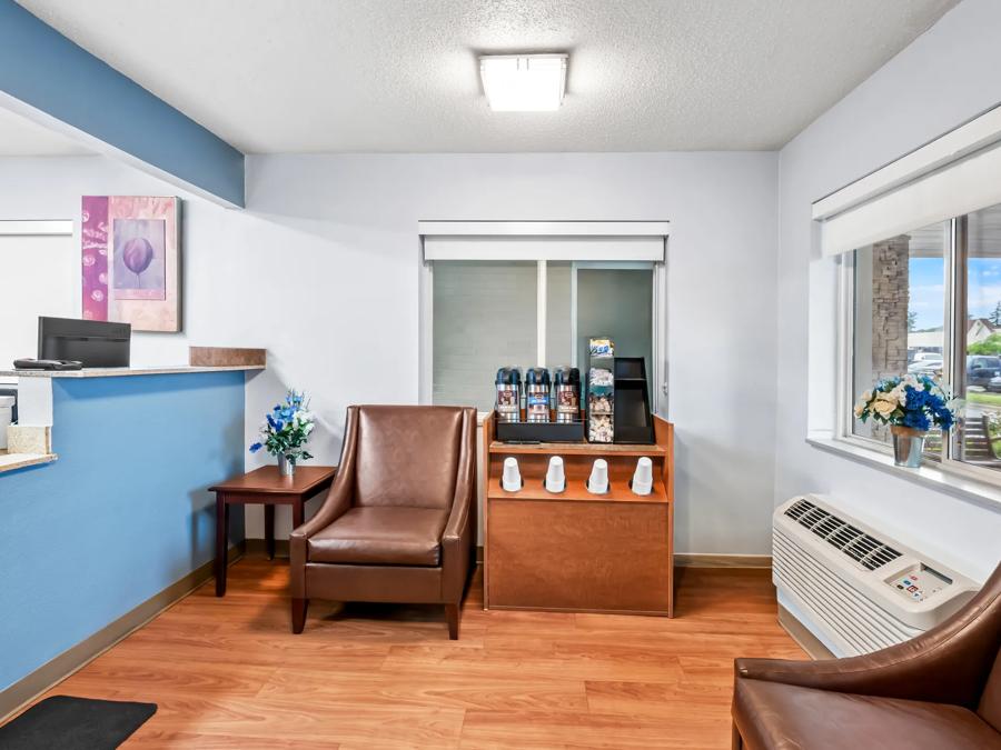 HTS1022_Lobby 2 PRO Approved 7-10-25 Image