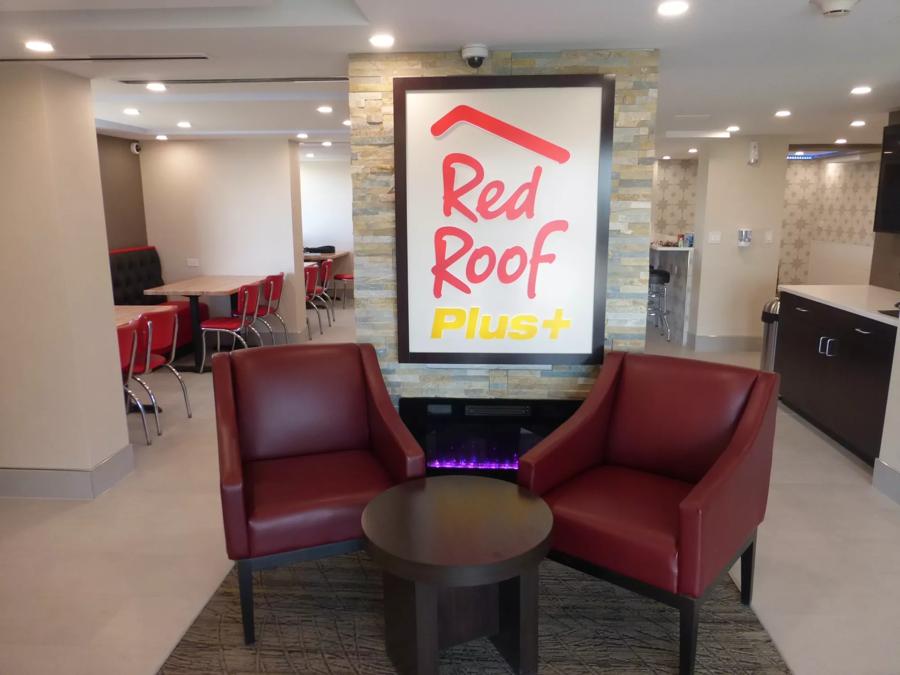 Red Roof Inn Bourbonnais Lobby Image