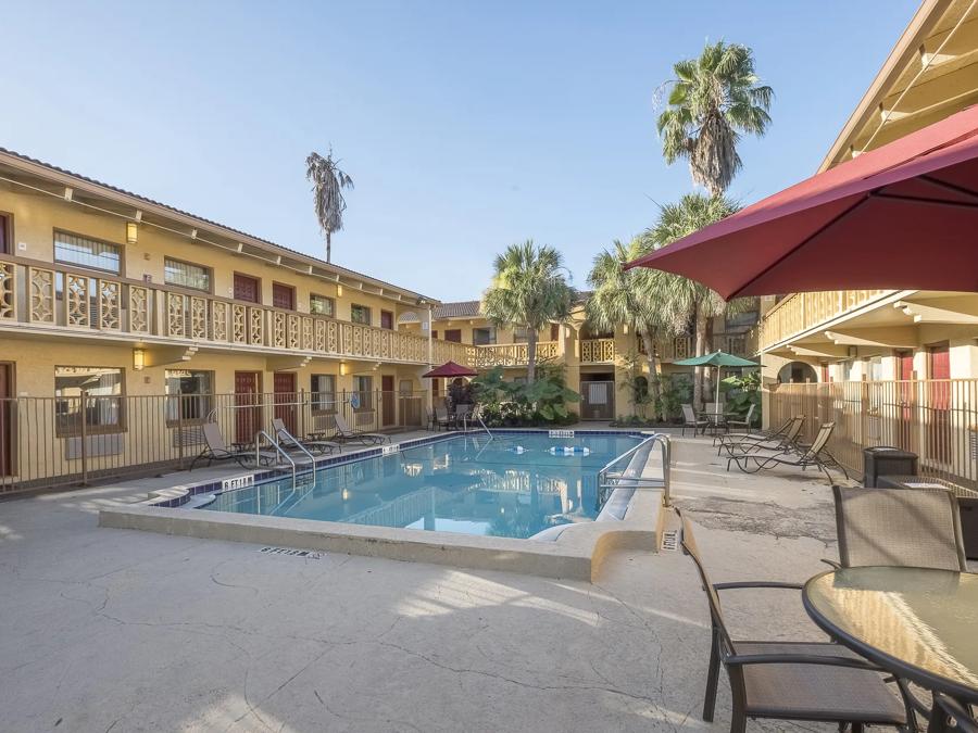 866-pool 2 image