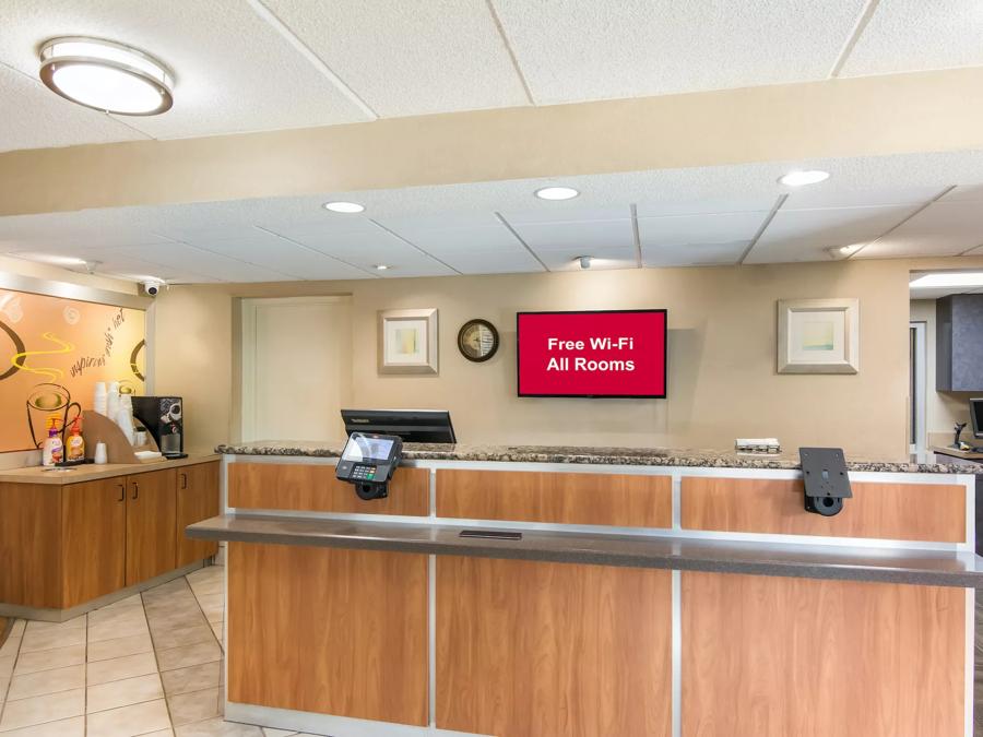 Red Roof Inn Durham - Triangle Park Property Lobby Image