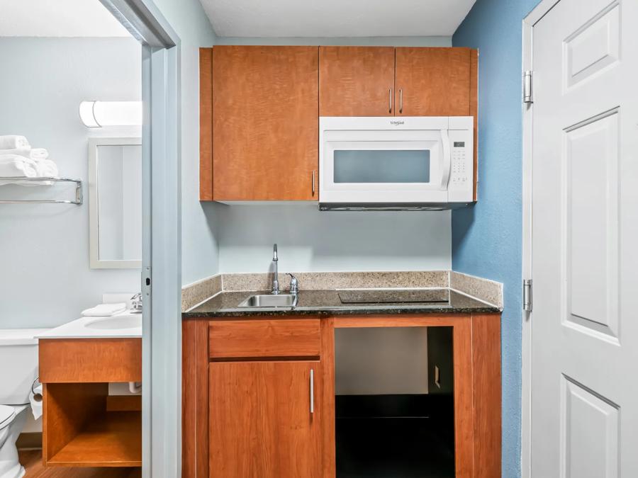 HTS1022_Kitchenette 1 PRO Approved 7-10-25 Image