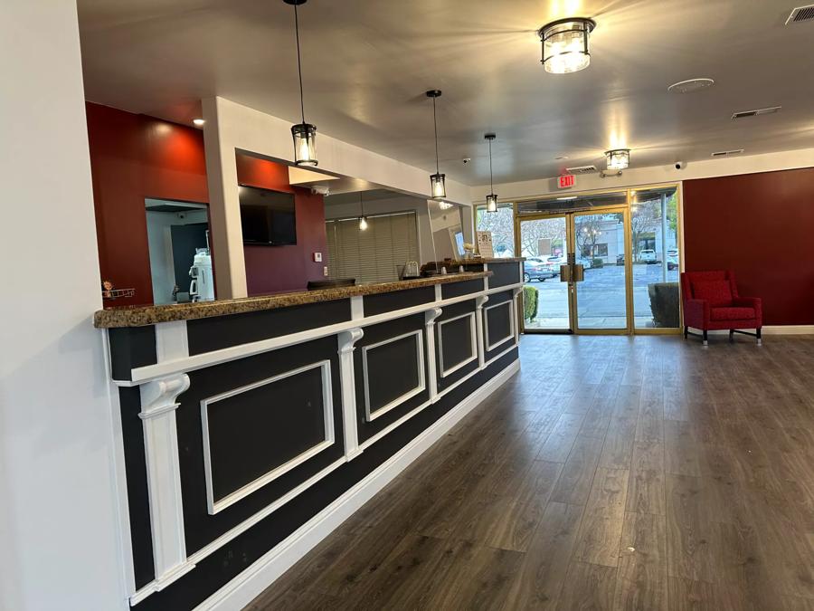 Red Roof Inn Yuba City Bonanza - Marysville Front Desk Image 
