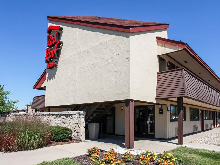 Red Roof Inn Michigan City Property Exterior Image Details