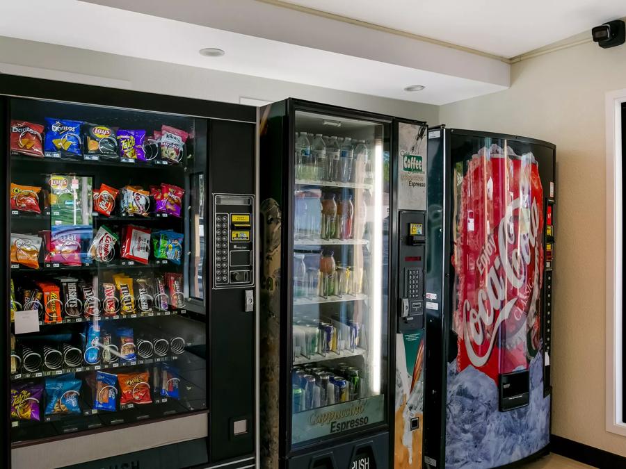 Red Roof Inn Denver Vending Image