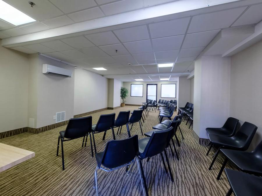 1213-meeting room Image