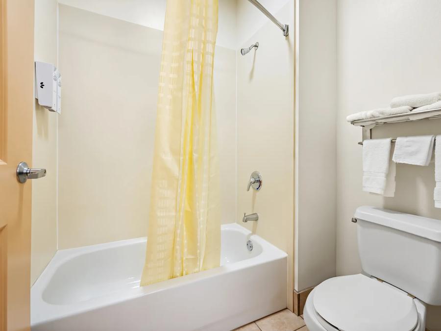 RRI1130_Bathroom 2 PRO Approved 1-6-26 Image