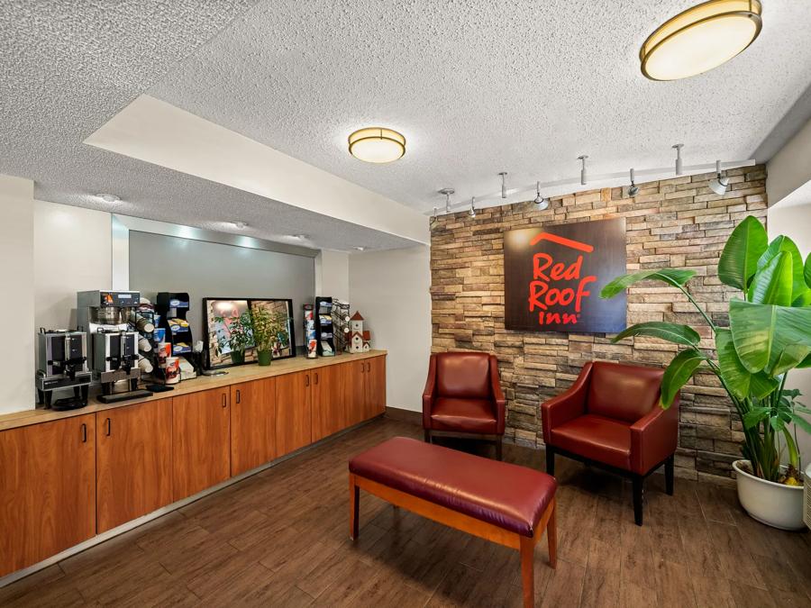 Red Roof Inn Dallas - DFW Airport North Front Desk and Lobby