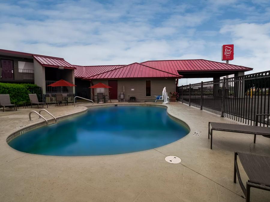 Red Roof Inn Dothan  Image