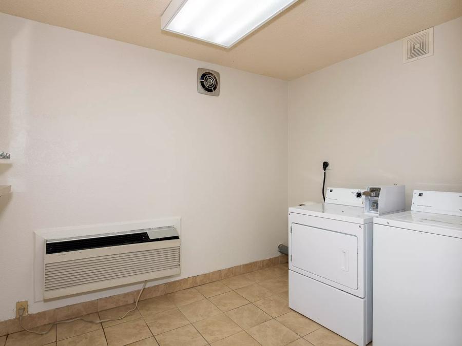 Red Roof Inn Raleigh North-Crabtree Mall/Lenovo Center Laundry Image