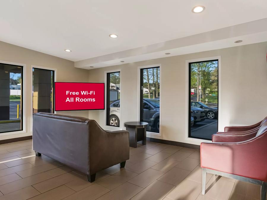 Red Roof Inn Denver Lobby Image