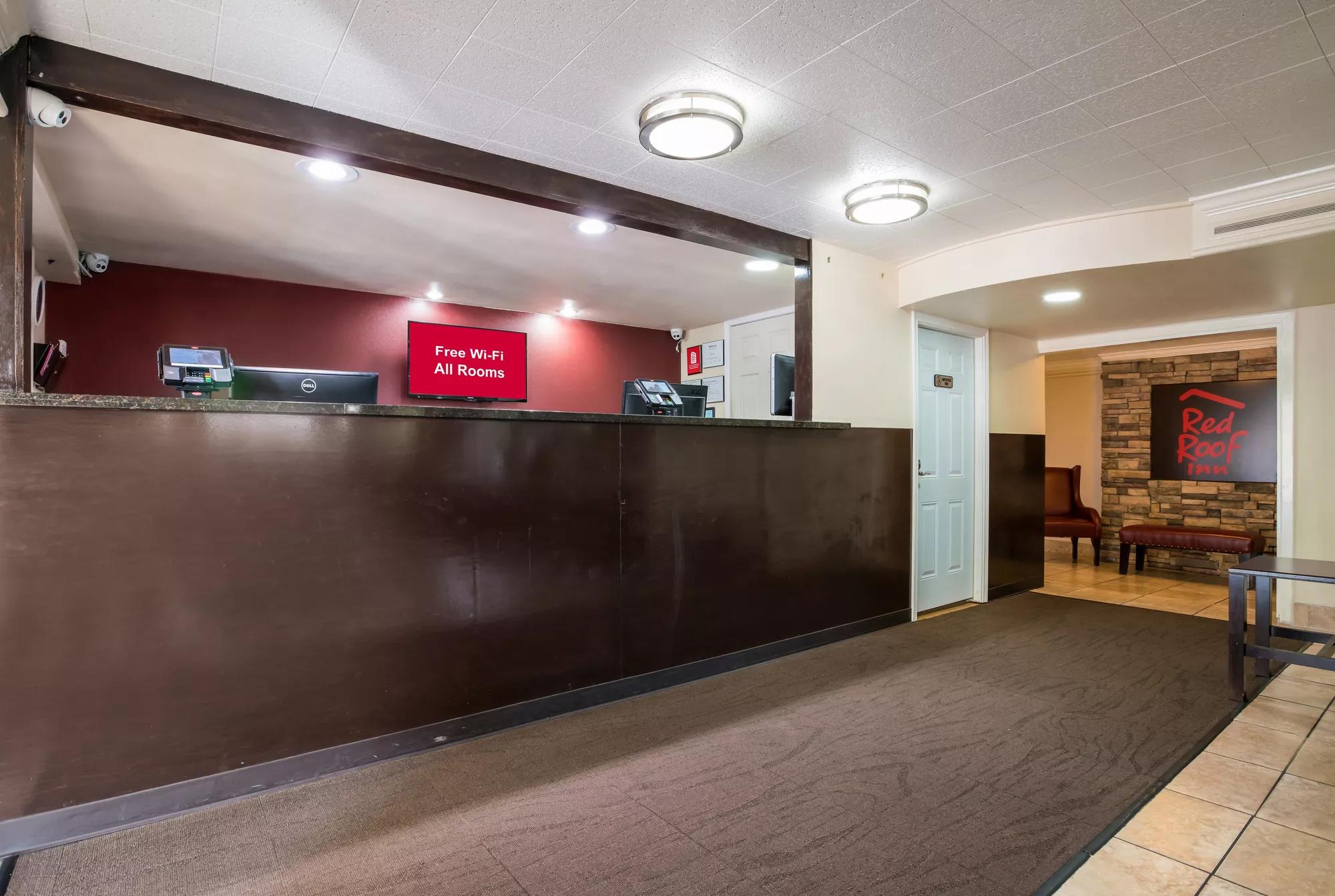 Red Roof Inn Dallas - Richardson Front Desk and Lobby Image 