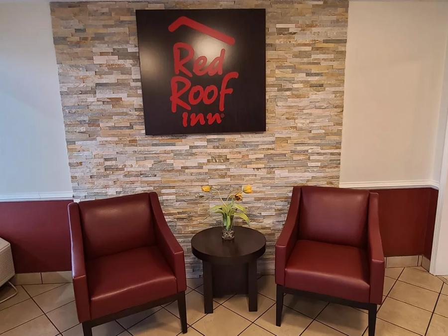 Red Roof Inn Tifton Lobby Image