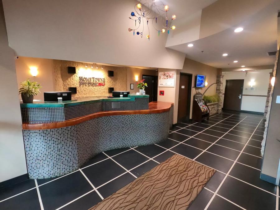 HomeTowne Studios & Suites Washington Front Desk Image