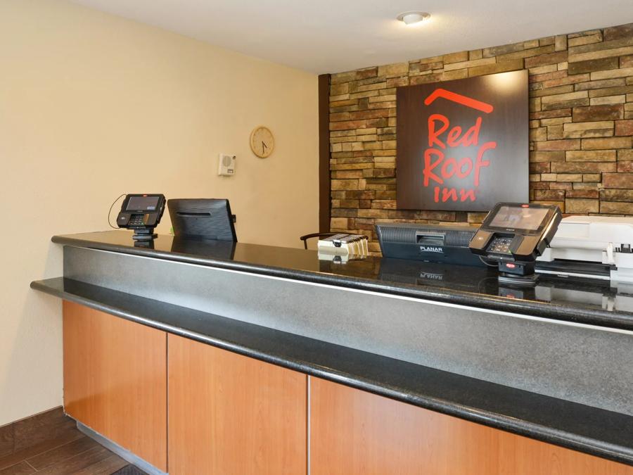 Red Roof Inn Indianapolis - Greenwood Front Desk Image