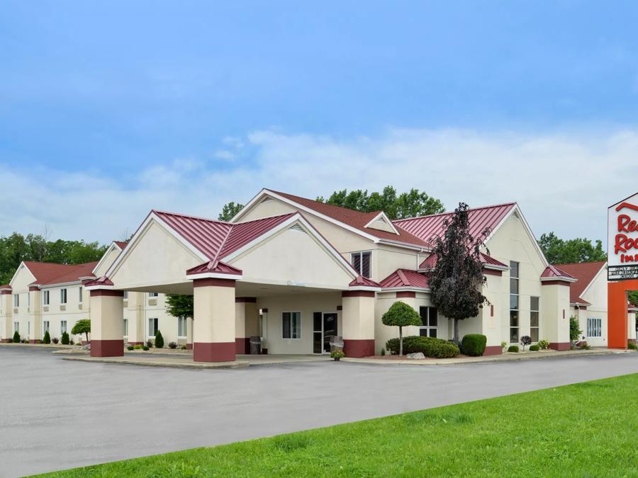 Red Roof Inn Sandusky - Milan Property Exterior Image