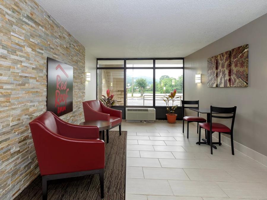 Red Roof Inn Gadsden Property Lobby Image