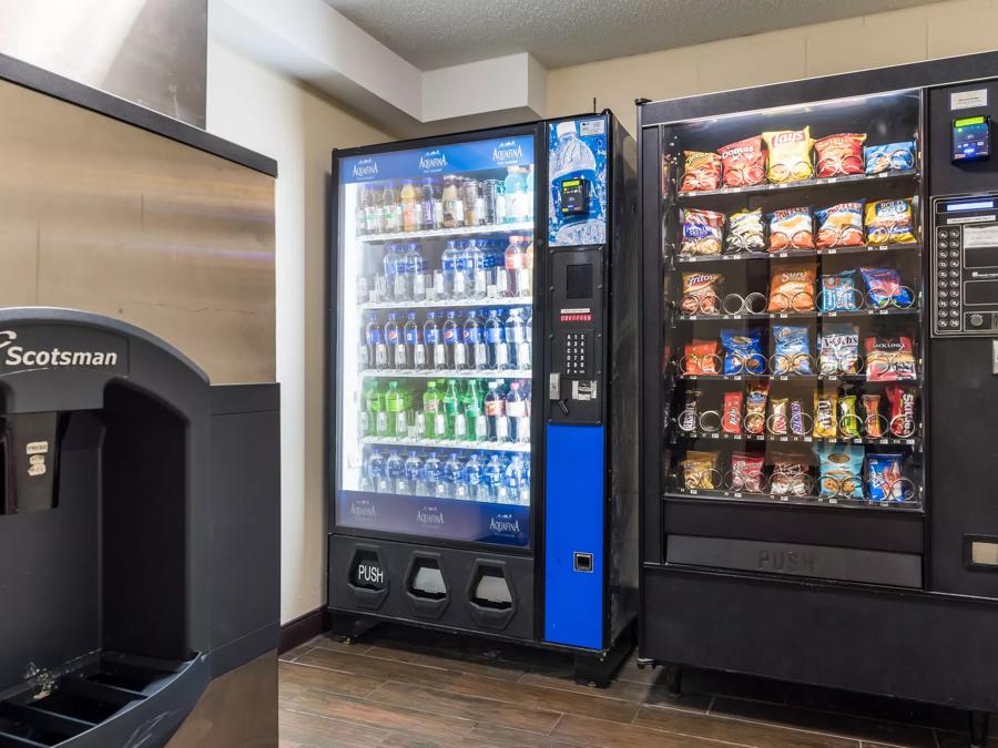 Red Roof Inn Seattle Airport - SEATAC Vending Image