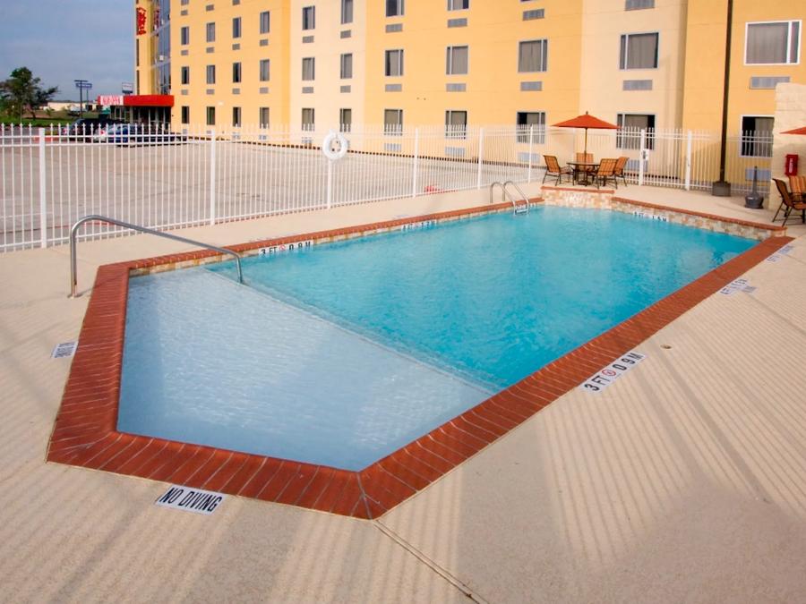 691-pool Image