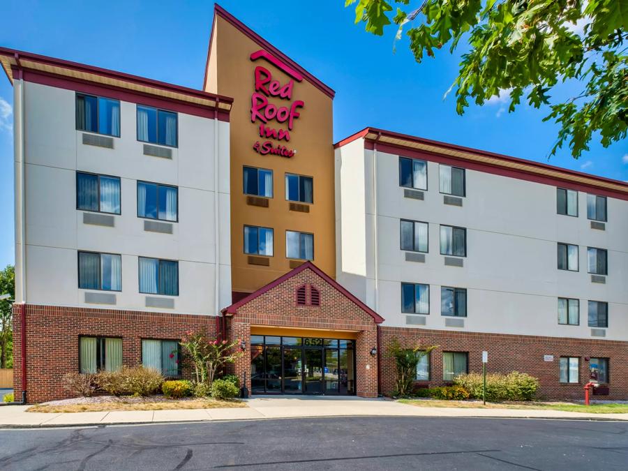 Red Roof Inn & Suites Dover Downtown Exterior Property Image