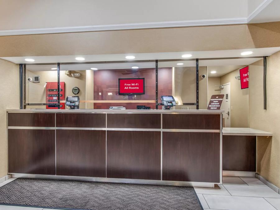250-lobby-2 Image